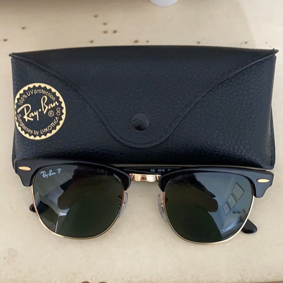 Ray Ban “ Clubmaster Classic” sunglasses